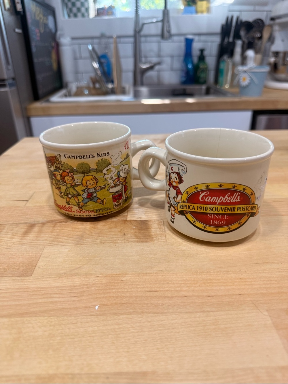 Campbells Souvenir Ceramic Mugs - Set of 2